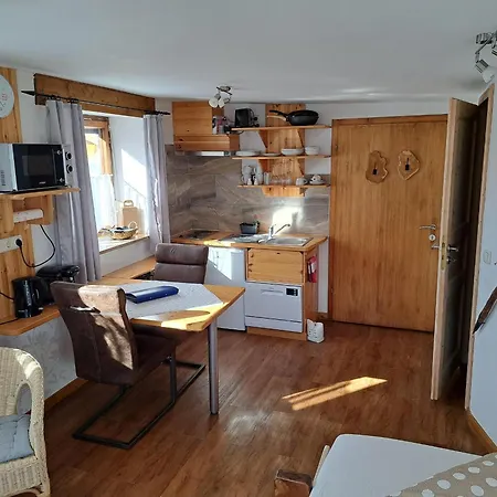 Haus Weissenbach Apartman *